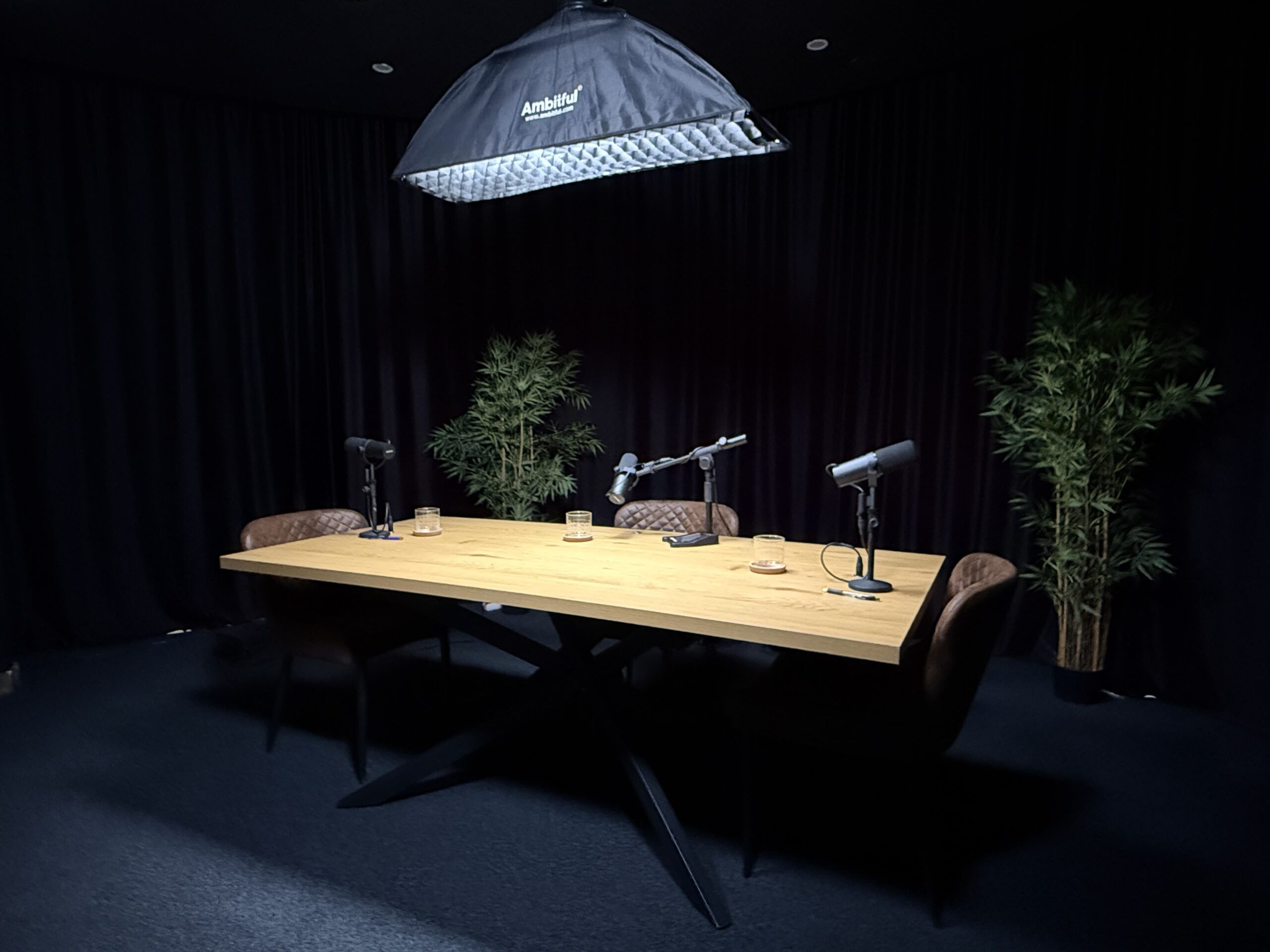Grabación de podcast en el estudio Xtrared